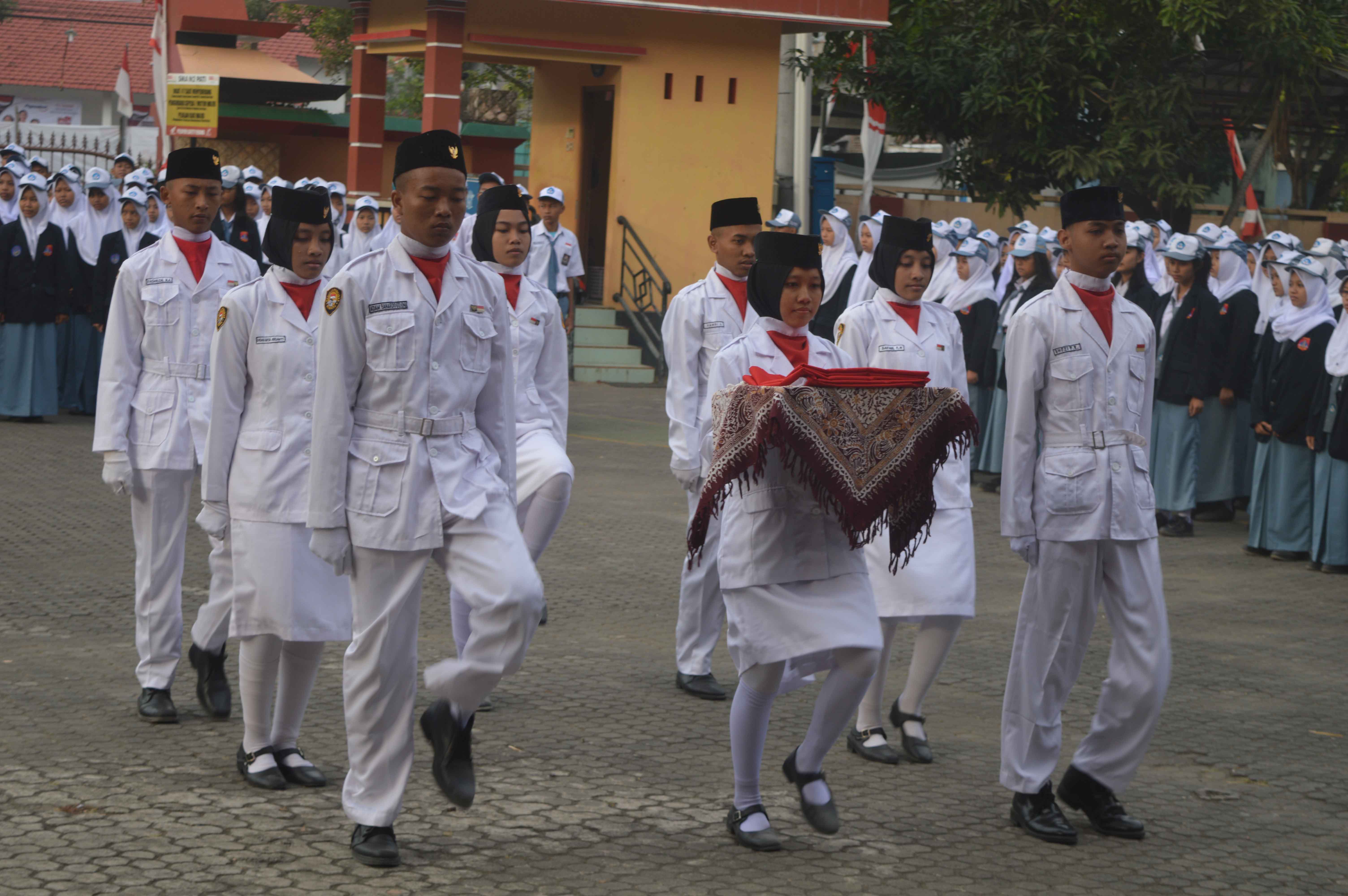 Klik untuk memperbesar Upacara 17 Agustus 2017 | Upacara 17 Agustus 2017