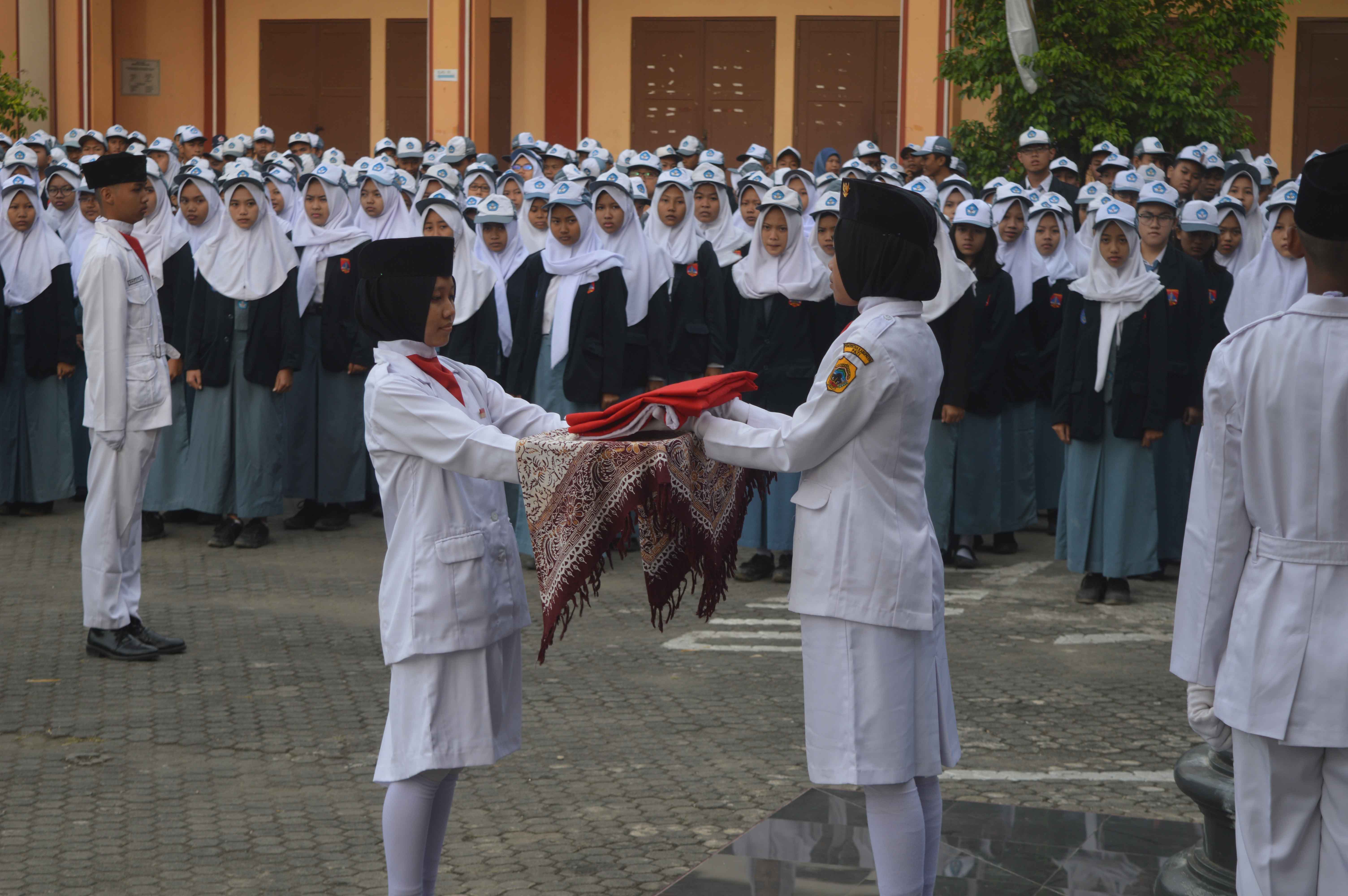 Klik untuk memperbesar Upacara 17 Agustus 2017 | Upacara 17 Agustus 2017