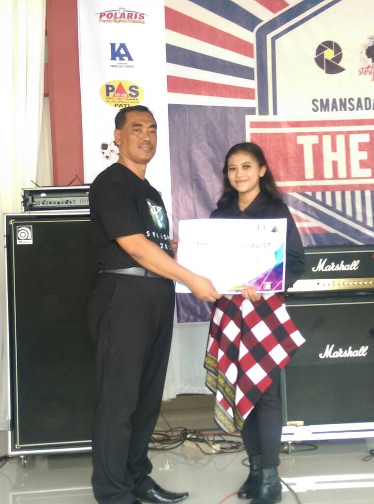 Klik untuk memperbesar the best vokal (eva) | the best vokal (eva)